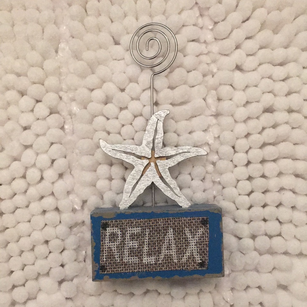 New “relax” beach picture clip
